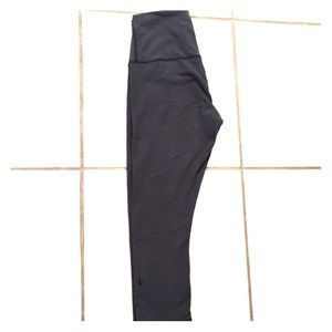 Lululemon gray cropped pants size 8